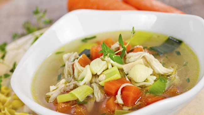 Kata Pakar Soal Sup Ayam untuk Atasi Flu dan Pengobatan Rumahan Lainnya