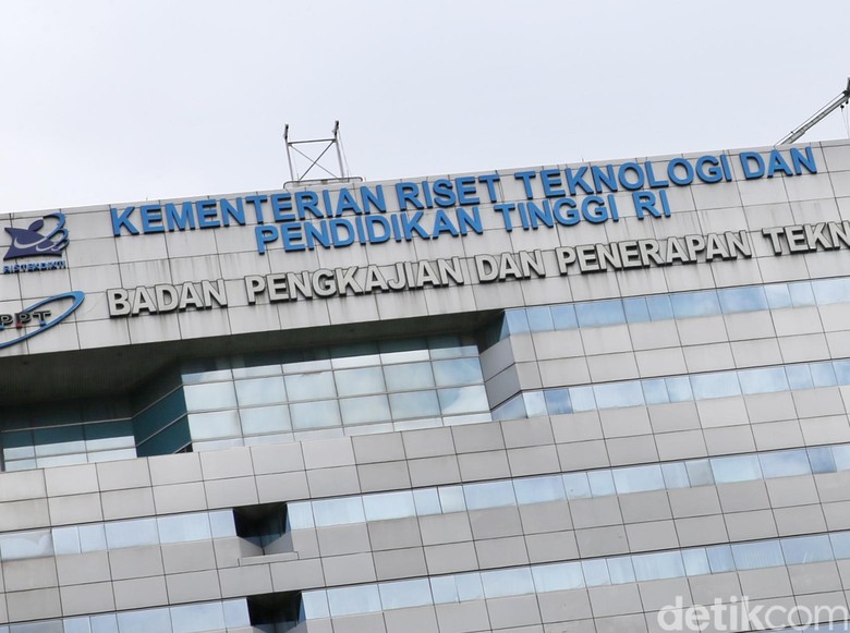 Caplok Pendidikan Advokat, Menristek Hapus Syarat Magang 2 Tahun Caplok Pendidikan Advokat, Menristek Hapus Syarat Magang 2 Tahun