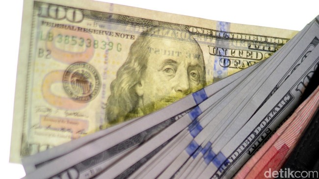 Rupiah Keok Lagi Lawan Dolar AS ke Rp 14.500-an