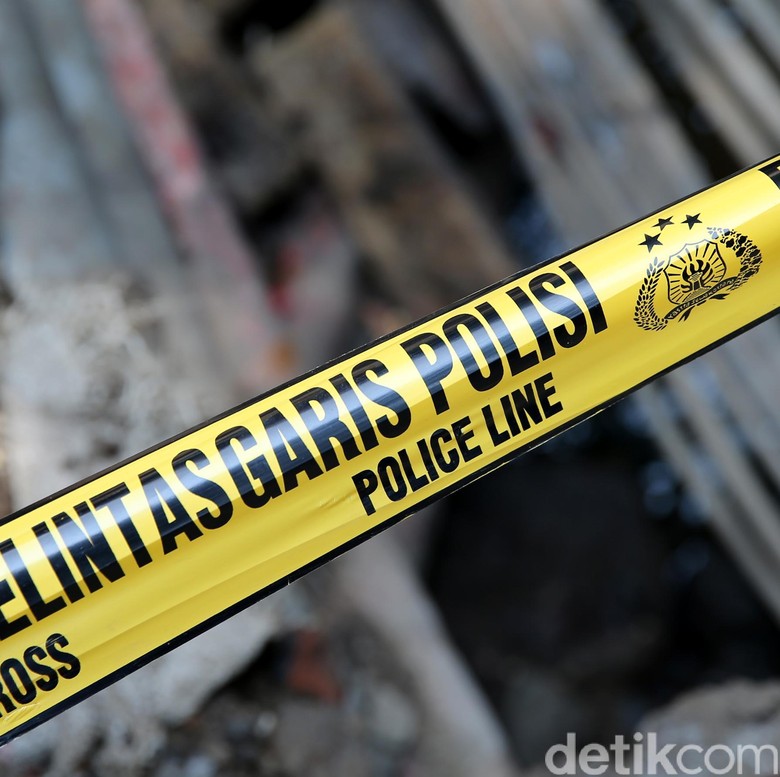 Salip Tronton Bermuatan Pasir, Gadis di Sukabumi Tewas Terlindas Salip Tronton Bermuatan Pasir, Gadis di Sukabumi Tewas Terlindas