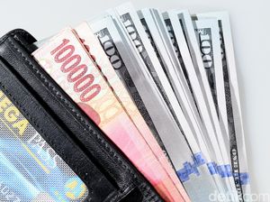 Rupiah Melemah jadi Beban Ganda untuk Ekonomi RI