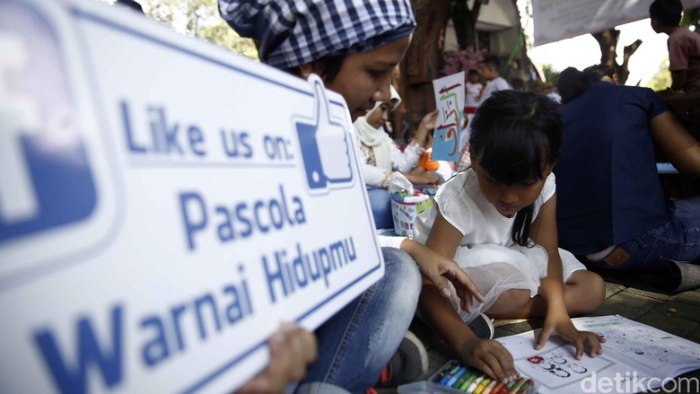 10 000 Anak Ikuti Lomba Mewarnai Kaligrafi Foto 2