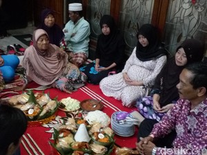 Tradisi Liwetan di Mojokerto, Lindungi Perempuan Hamil Saat Gerhana