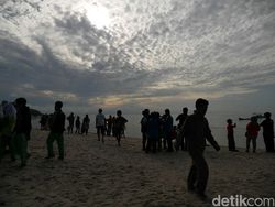 Keindahan Gerhana Matahari di Langit Belitung