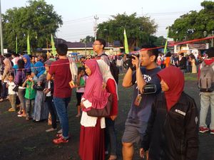 Cuaca Cerah, Warga Yogya Kumpul di Alun-Alun Utara Sejak Pagi