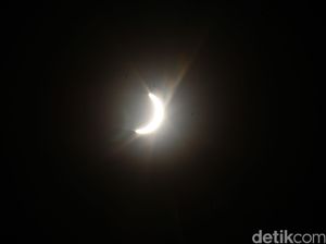 Gerhana Matahari, Kemenag Imbau Masyarakat Aman COVID Gelar Sholat Gerhana