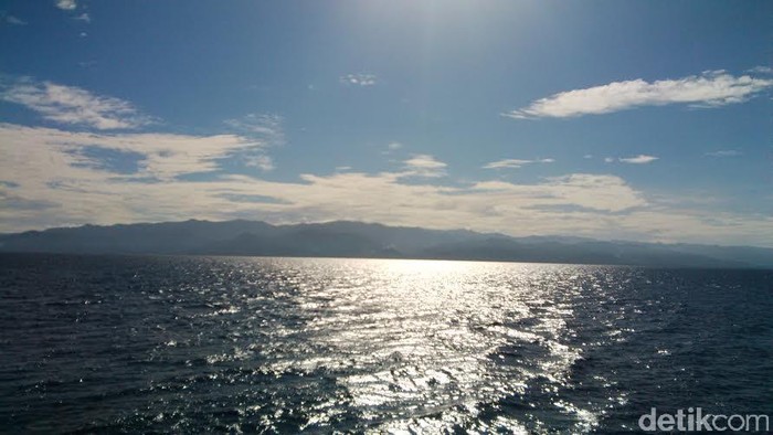 Langit Ternate Cerah, Gerhana Matahari Sudah Mulai Tampak