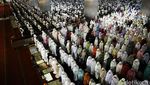 Ribuan Umat Islam Salat Gerhana di Istiqlal