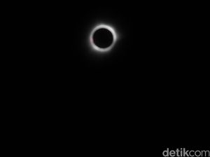 Gerhana Matahari Total di Langit Belitung