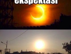 Netizen Asah Kreativitas Bikin Meme Gerhana Matahari