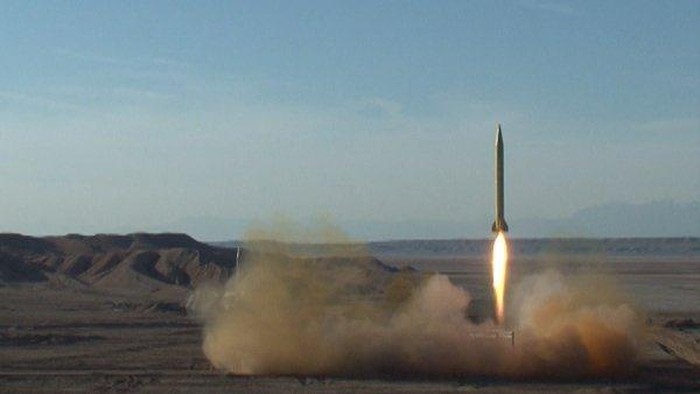 A ballistic missile is launched and tested in an undisclosed location, Iran, in this handout photo released by the official website of Islamic Revolutionary Guard Corps (IRGC) on March 8, 2016. REUTERS/sepahnews.com/Handout via Reuters ATTENTION EDITORS - THIS IMAGE WAS PROVIDED BY A THIRD PARTY. REUTERS IS UNABLE TO INDEPENDENTLY VERIFY THE AUTHENTICITY, CONTENT, LOCATION OR DATE OF THIS IMAGE. FOR EDITORIAL USE ONLY.  NOT FOR SALE FOR MARKETING OR ADVERTISING CAMPAIGNS. EDITORIAL USE ONLY. NO RESALES. NO ARCHIVE.