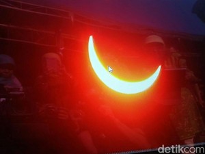 Dari Palu, Gerhana Sudah Berbentuk Bulan Sabit