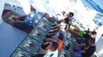 Aksi Seru Laskar Gerhana Ternate di Atas Kapal Bakamla