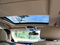 Menjajal Si Hantu Tunggangan Maharaja, Rolls-Royce Ghost
