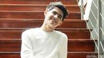 Aww, Senyuman Aliando Ini Bikin Para ABG Jatuh Hati