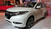 Di posisi kelima ada SUV andalan Honda, HR-V. Agar pasar tidak bosan dengan mobil ini, Honda melakukan perubahan atau penambahan fitur seperti fitur audio JBL. Foto: Rangga Rahadiansyah