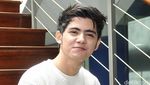Aww, Senyuman Aliando Ini Bikin Para ABG Jatuh Hati