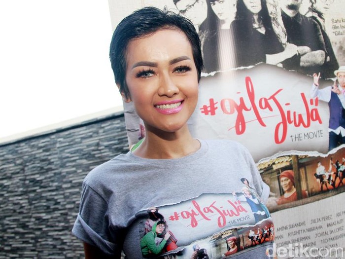 Julia Perez Dikabarkan Sudah Menikah dan Bercerai Lagi