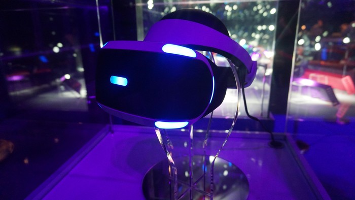 Oculus Rift Lebih Canggih dari PlayStation VR, Tapi...