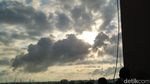Penampakan Gerhana Matahari di Palembang yang Tertutup Kabut Asap