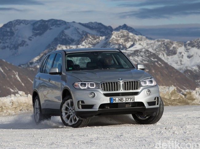 10 Mobil BMW Paling Penting dalam Sejarah