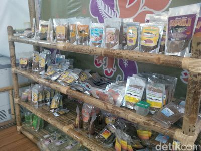 Ayo Belanja Oleh-oleh Khas Ternate!