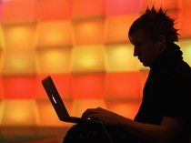 Polisi Sebut Chiko Tukang Edit Foto Cabul Berpotensi Langgar UU Pornografi-ITE