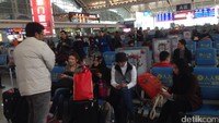 Seperti ini ruang tunggu di stasiunnya. Luas dan nyaman, hampir mirip dengan ruang tunggu di bandara  (Radian/detikTravel)