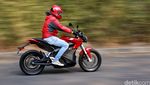 Memacu Motor Listrik Garang, Zero SR