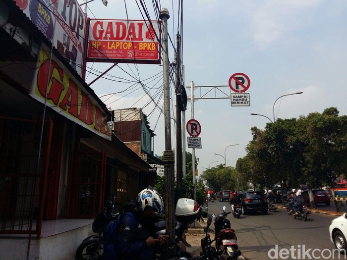 Aturan Gadai Pinggir Jalan Keluar Akhir Bulan Ini