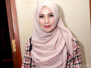 Reaksi Orangtua Ketika Puput Melati Disebut Kumpul Kebo