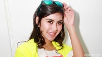 Syahnaz ikut mencuri perhatian dan terjun ke dunia entertainment sebagai pemain sinetron. Foto: Gus Mun/detikHOT