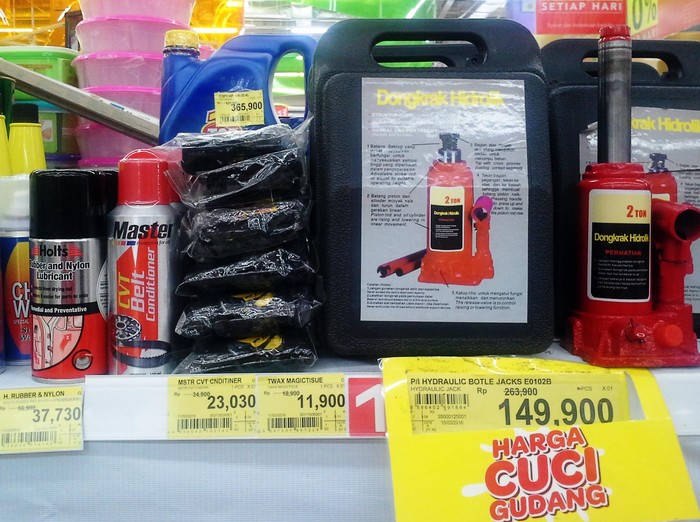 Transmart Carrefour Cuci Gudang Perlengkapan Perawatan Kendaraan