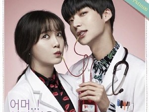 Ahn Jae Hyun dan Goo Hye Sun Nikmati Kencan di Taman Bermain