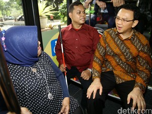 Uber dan GrabCar Terancam Diblokir, Ahok Sarankan Solusi Berupa Stiker