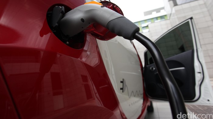 Mitsubishi Siap Suplai 10 Mobil Listrik untuk Indonesia