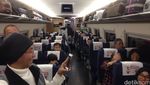 Mencoba Kereta Cepat di China, Seru!