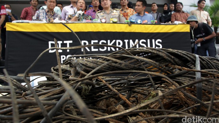 Polisi Gelar Rekonstruksi Pencurian Kabel di Medan Merdeka Selatan Besok