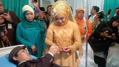 Sepasang Kekasih Asal Yogyakarta Gelar Nikah di Rumah Sakit