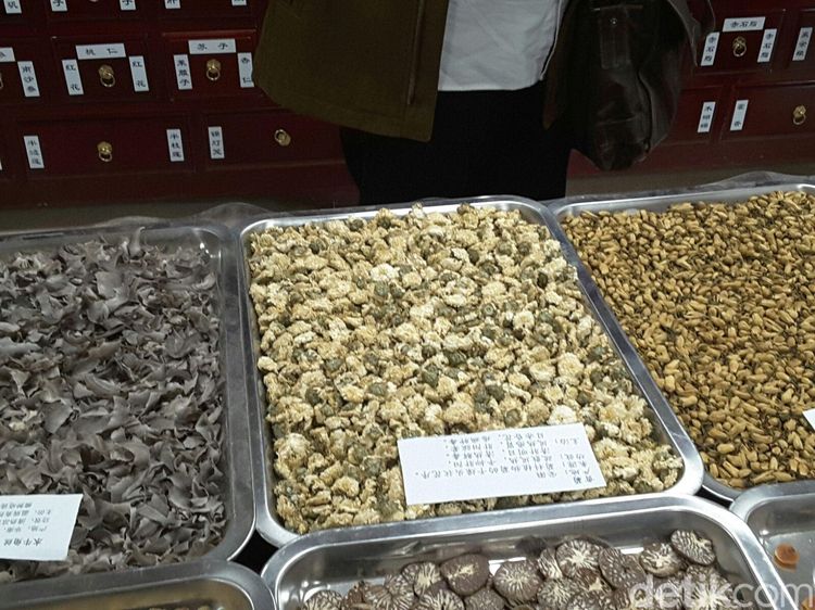 Melongok Wujud Obat Herba pada Pengobatan Tradisional China