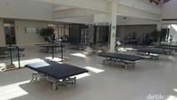 Ada pula pusat fisioterapi yang berisi alat-alat gym seperti treadmill dan alat untuk berlatih berjalan yang ditujukan untuk pasien stroke, cedera olahraga, atlet yang cedera, atau pemulihan fungsi motorik kasar pasca terjadi suatu gangguan. (Foto: Dian/detikHealth)