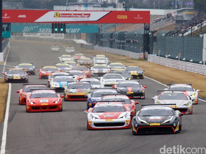 Ferrari Challenge Asia Pacific 2016 Digelar, Pebalap Indonesia Bersinar