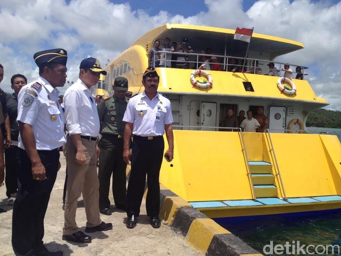 Jonan: Bandara Saudale Rote Perlu Ditingkatkan Kapasitasnya