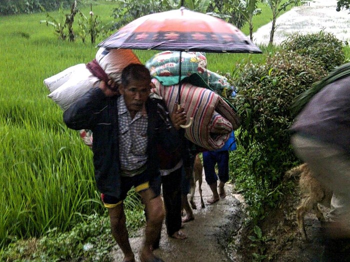 Lahan Setinggi 200 Meter di Sukabumi Longsor, Puluhan Warga Mengungsi