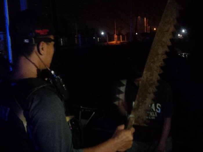 Tim Jaguar Polres Depok Amankan Remaja Bersenjata Tajam Diduga Akan Tawuran