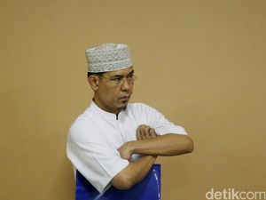 Gigih Upaya Munarman Buktikan Ia Bukan Penyebab Saksi Jadi Radikal