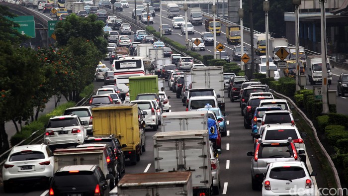 Contra Flow di Tol Jakarta-Cikampek Diberlakukan Jika Macet Lebih dari 5 Km