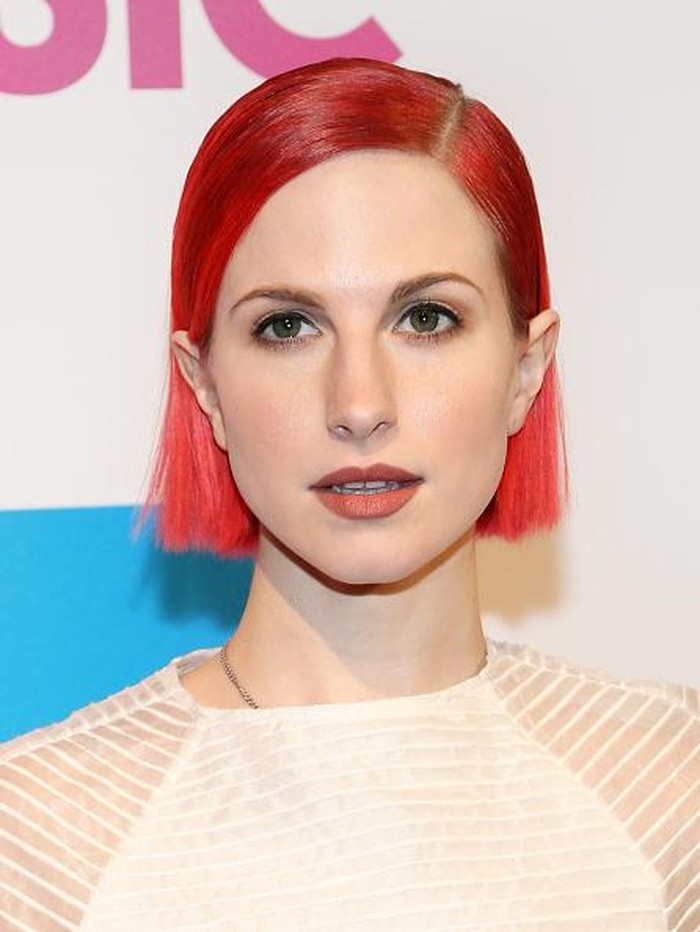 NEW YORK, NY - DECEMBER 12:  Singer Hayley Williams attends the 2014 Billboard Women In Music Luncheon at Cipriani Wall Street on December 12, 2014 in New York City.  (Photo by Monica Schipper/Getty Images)