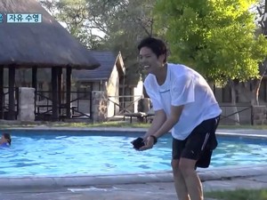 Iseng Buka Celana di Youth Over Flowers, Park Bo Gum Cs Dikritik Netizen