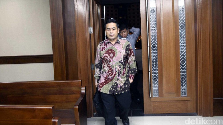 Perberat Vonis Dasep, Artidjo Dkk Nyatakan Dahlan Iskan Terlibat Perberat Vonis Dasep, Artidjo Dkk Nyatakan Dahlan Iskan Terlibat